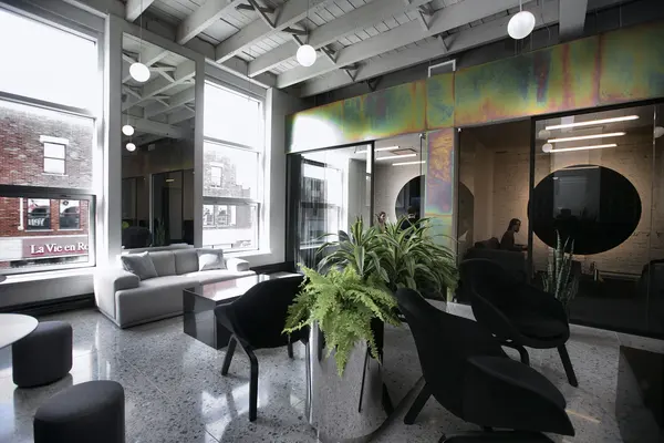 Lounge and meeting rooms under the iridescent beam